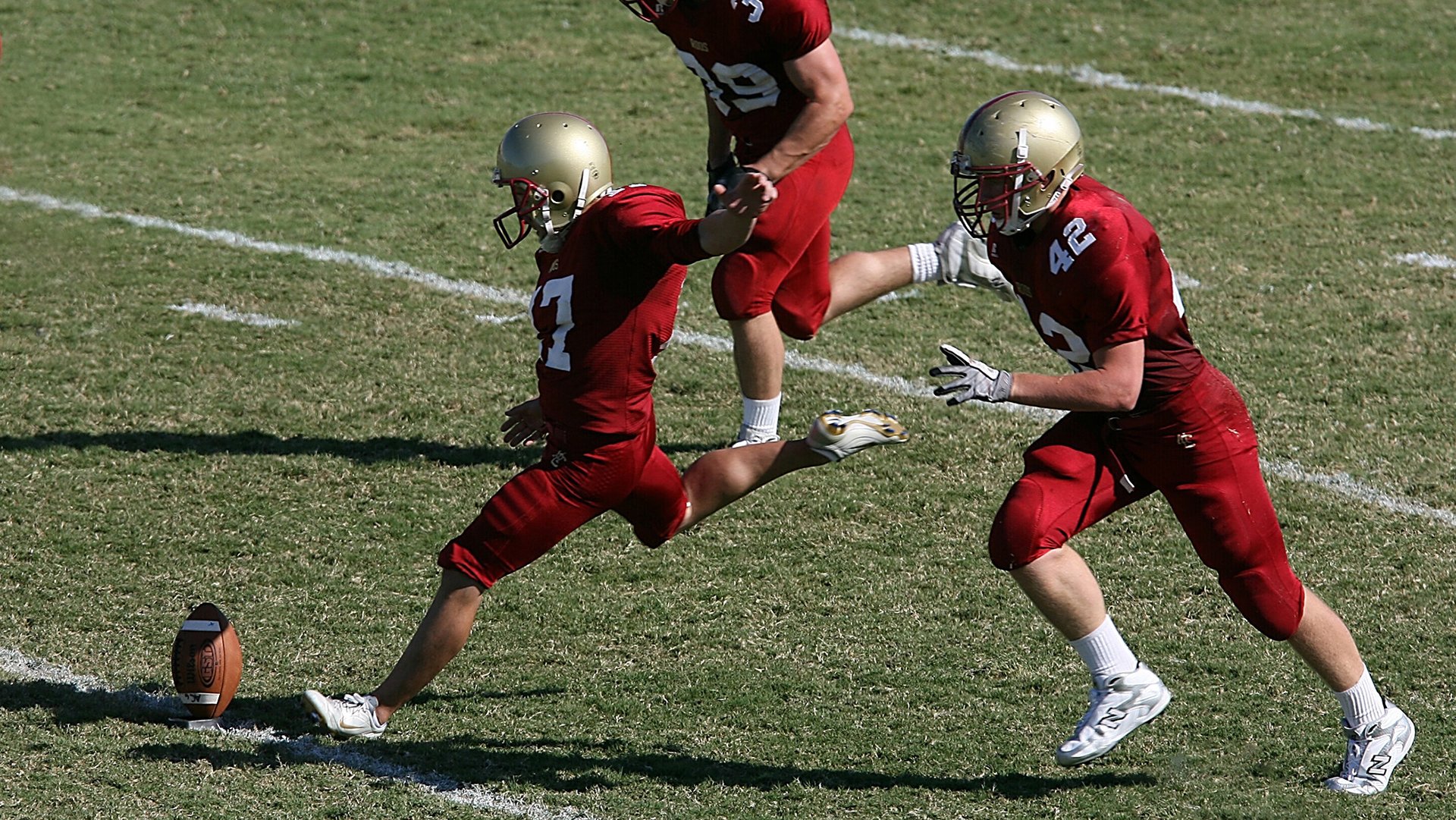 “武汉马拉松赛：每一秒都决定命运”